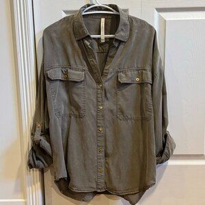 Aritzia Babaton Olive Green Button-up Shirt - Women's Medium